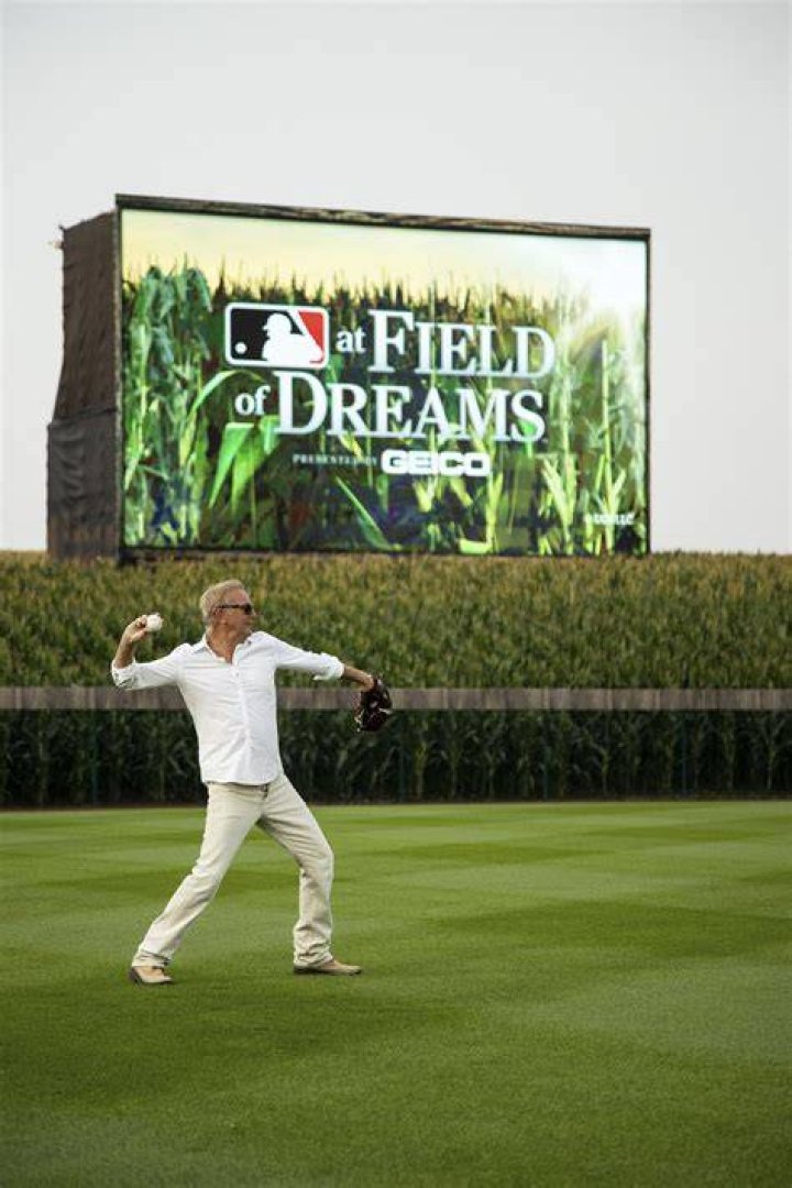 What channel is the field of dreams baseball game on