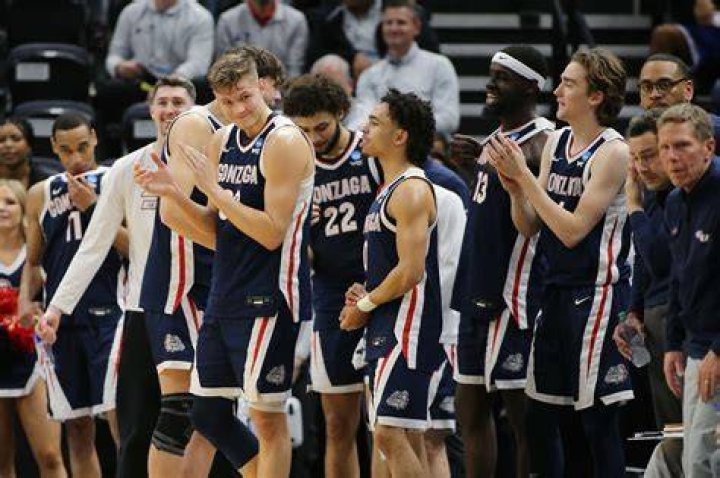 What channel is the gonzaga baylor game on
