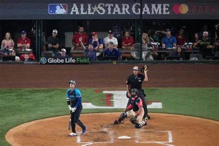 What channel is the mlb game on tonight