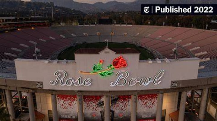 What channel is the rose bowl football game on today
